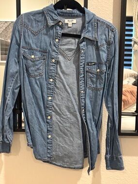 Wrangler Blue Denim Western Snap-Front Shirt